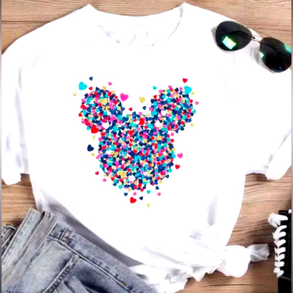 Disney valentine hearts Mickey Mouse face T shirt for women size large